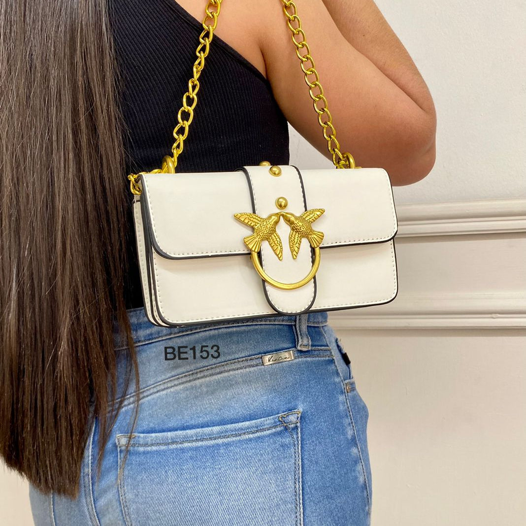 Bolso blanco apliques dorados 21cm* 12cm 0569 C-B